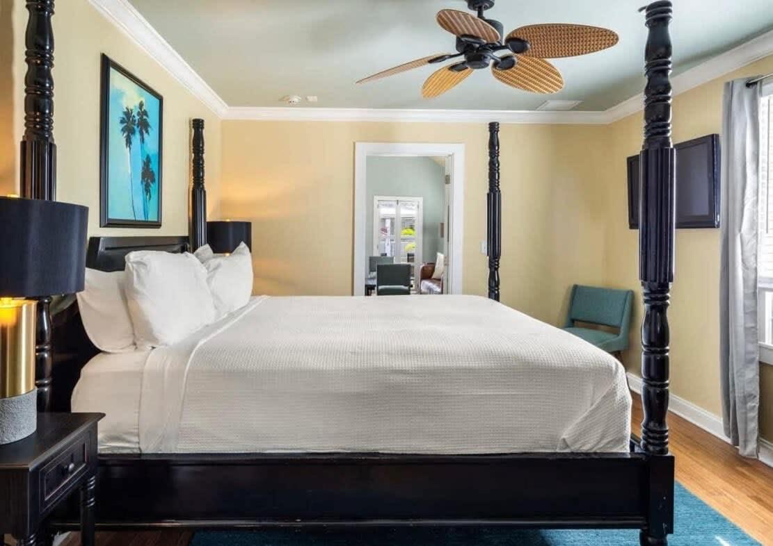 Sky Suite On Duval キーウェスト エクステリア 写真